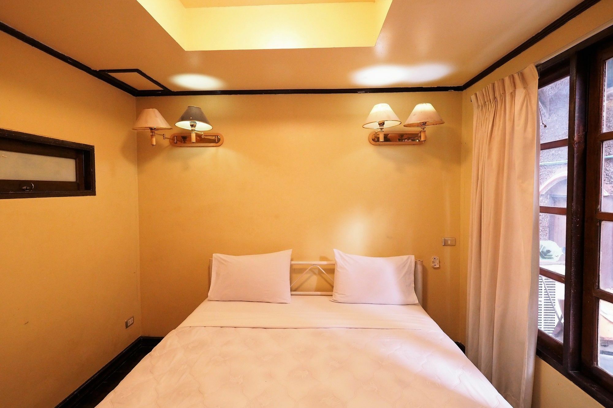 Brickhouse Ayutthaya Guesthouse Est 1986 Εξωτερικό φωτογραφία